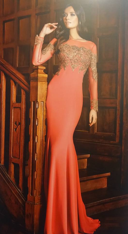 robe libanaise rose avec manches