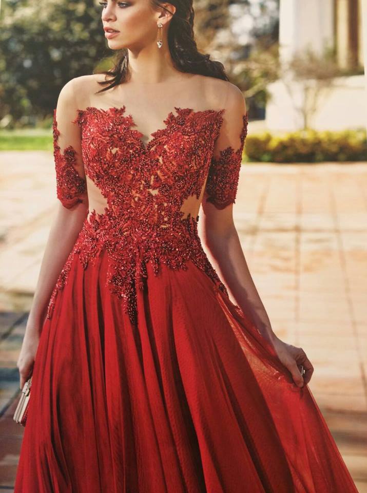 Robe libanaise de princesse rouge avec bustier