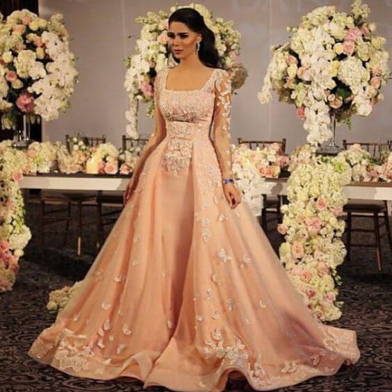 Dubai robe mariage rose. Magnifique robe de Dubai et libanaise. Robe Dubai à louer ou en vente pas cher sur Paris.